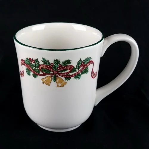 Johnson Brothers VICTORIAN CHRISTMAS Mug Made in England