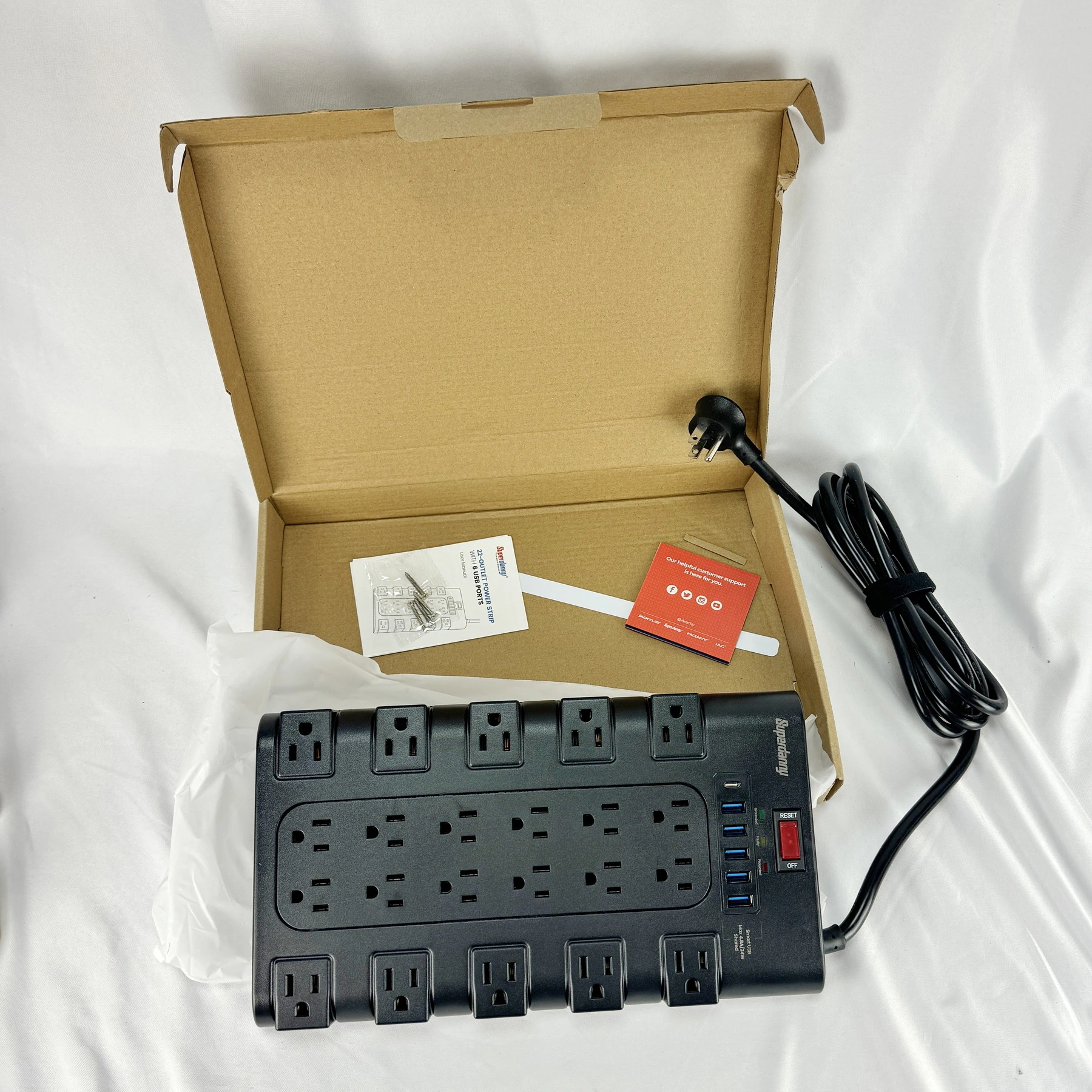 SUPERDANNY Surge Protector 22 AC Outlets 6 USB Charging Ports NEW - Image 3