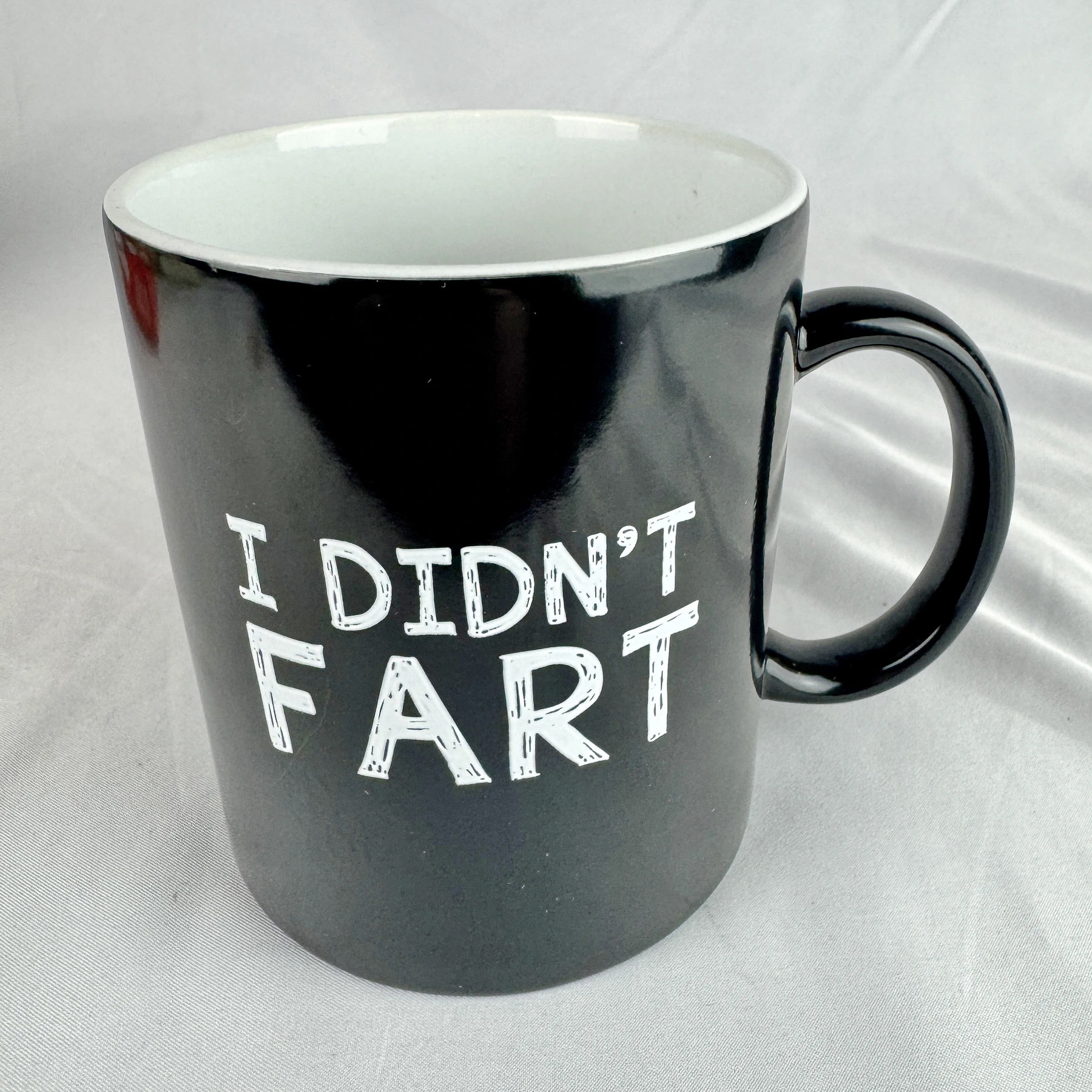 "I DIDN'T FART..." 16oz Mug Novelty Heat Sensitive Color Changing GR8AM NIB - Image 3