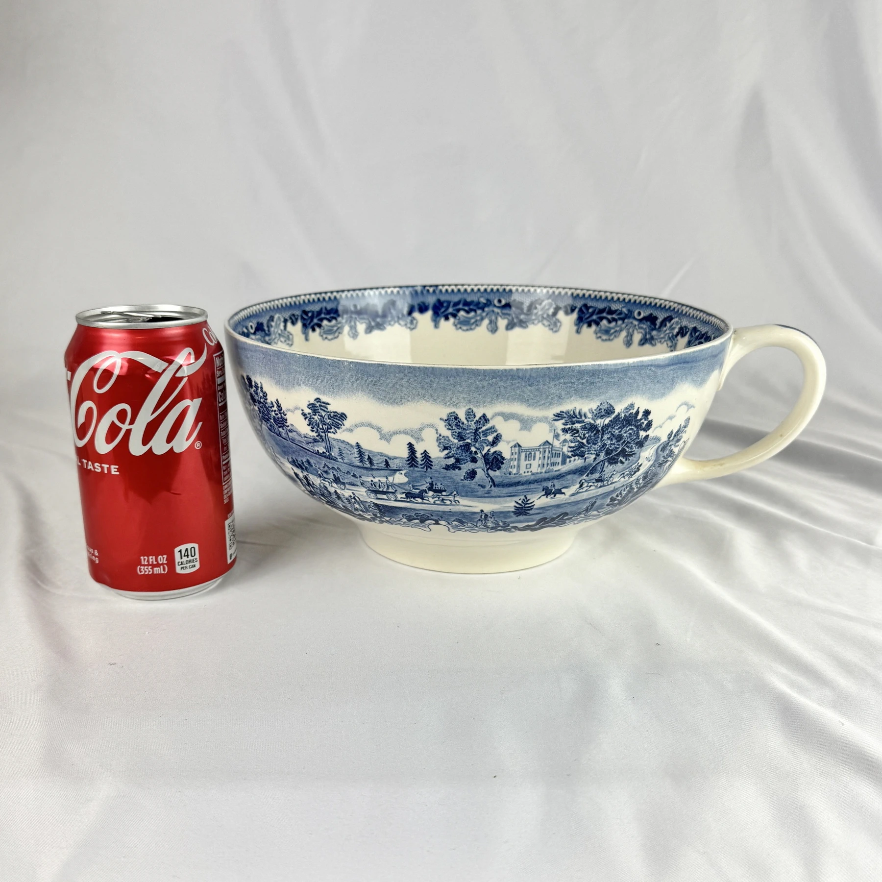 Johnson Brothers Colossal 80oz Cup HISTORIC AMERICA BLUE