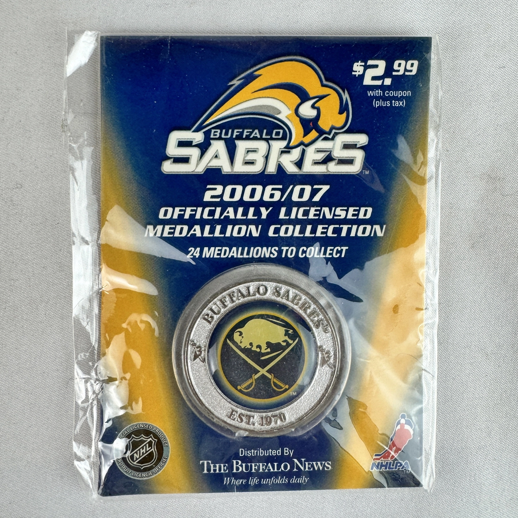 NHL National Hockey League Buffalo Sabres Medallions Logo LOGO 2006-2007 Buffalo Sabres NHL Hockey Medallion