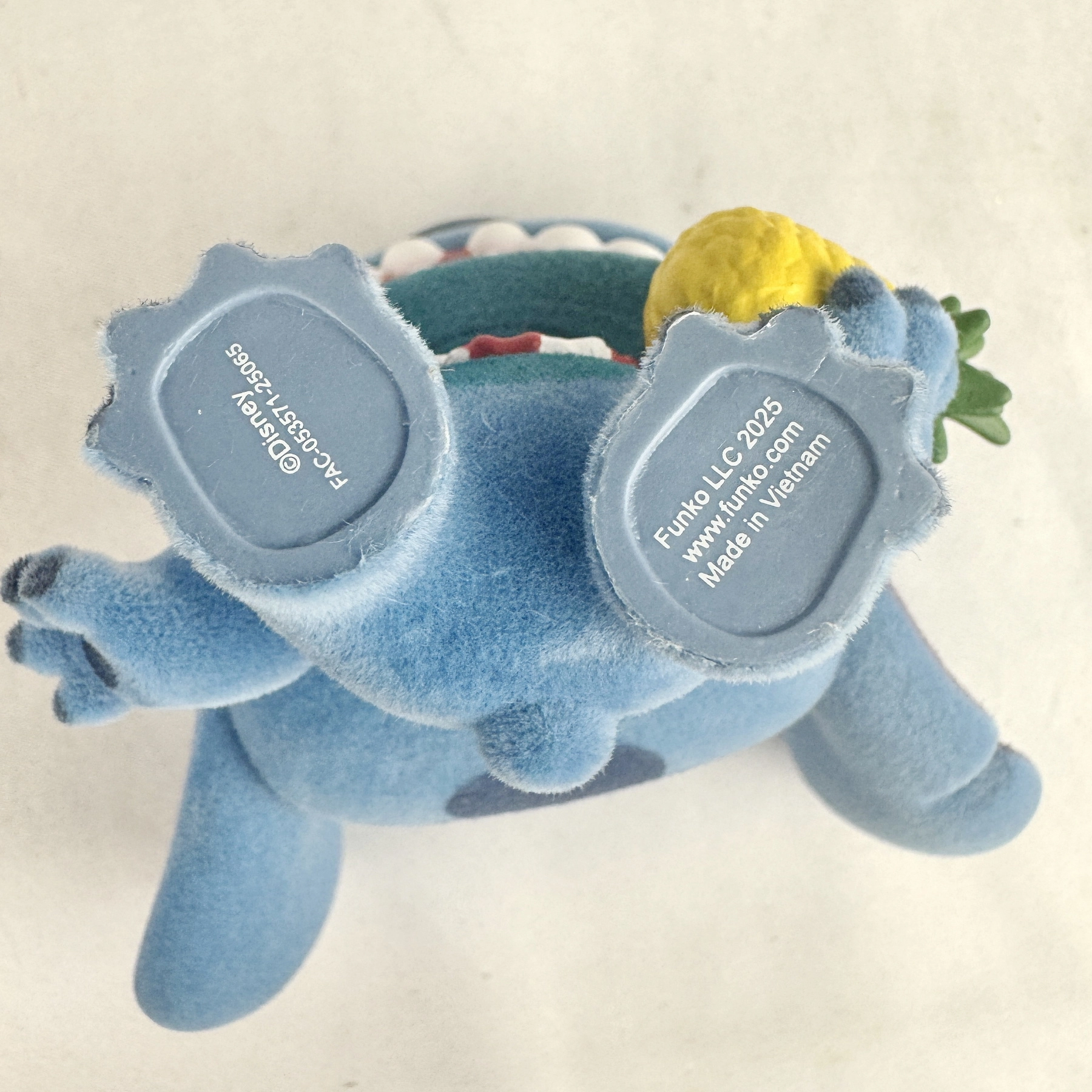 Funko Pop! Disney Lilo & Stitch #1567 Luau Stitch Flocked Exclusive Vinyl Figure - Image 8