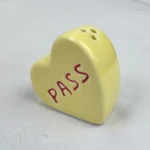 Cracker Barrel YELLOW HEART (Pass) Mini Pepper Shaker Valentine