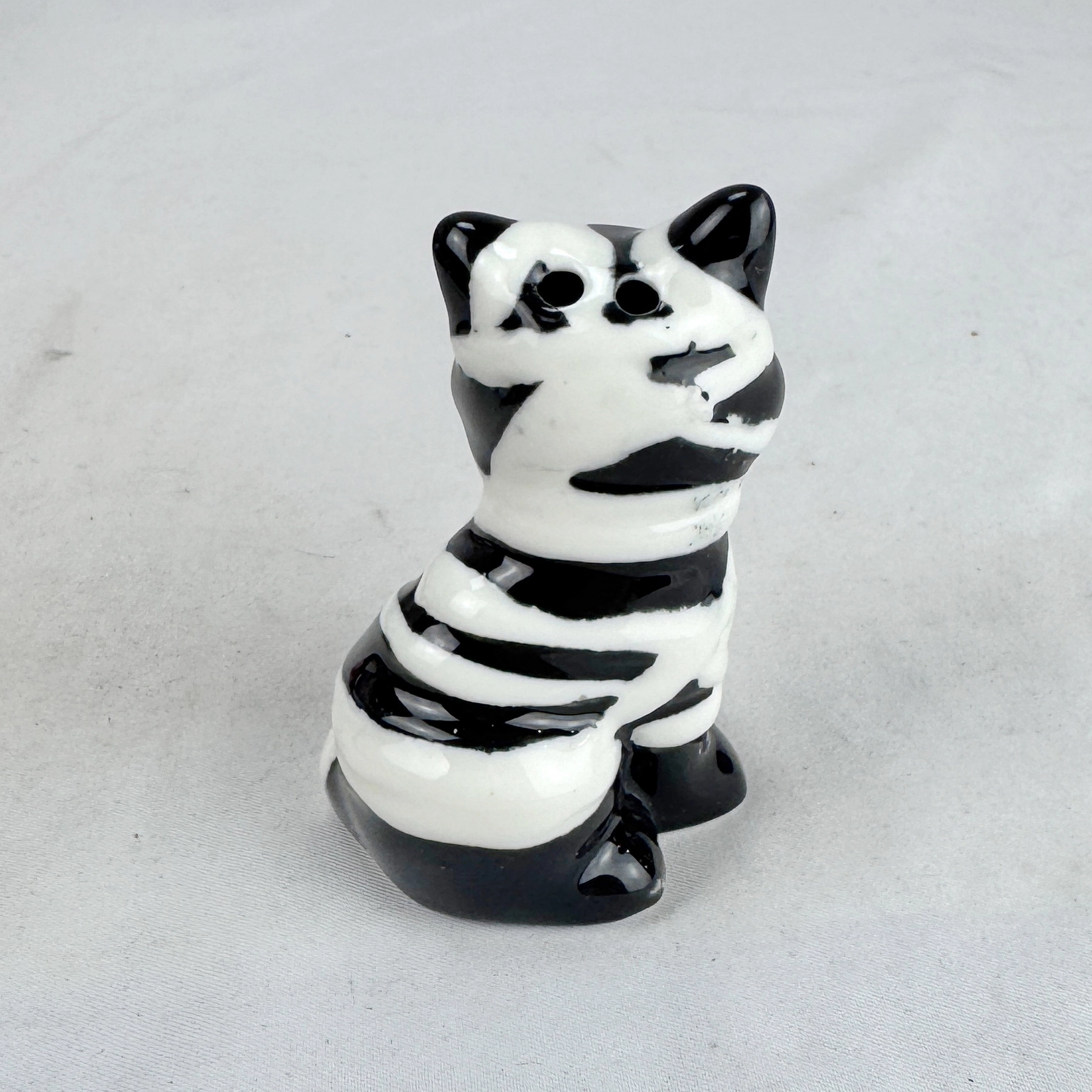 Cracker Barrel CAT MUMMY Mini Salt Shaker Halloween - Image 5