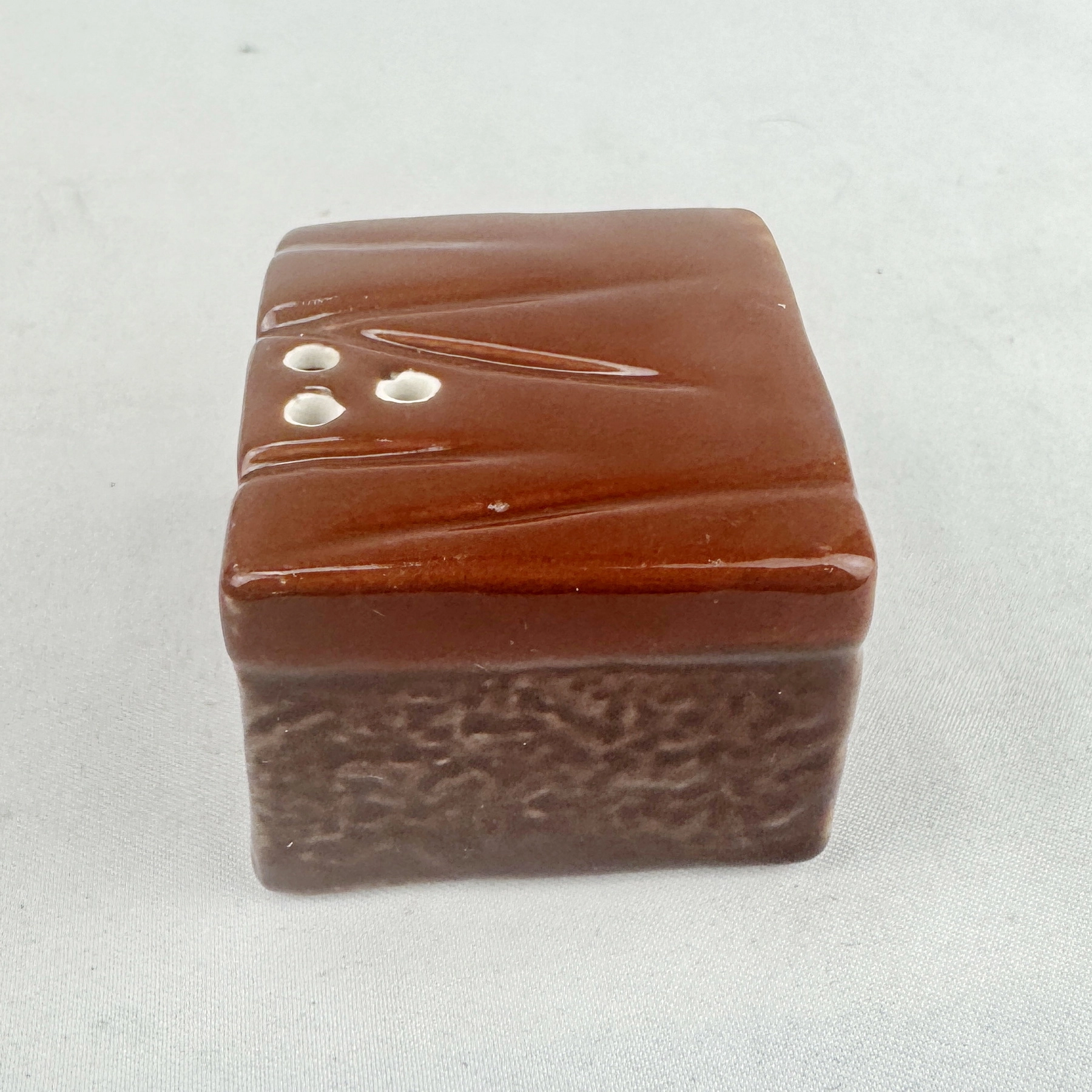 Cracker Barrel CHOCOLATE CAKE Mini Pepper Shaker - Image 3