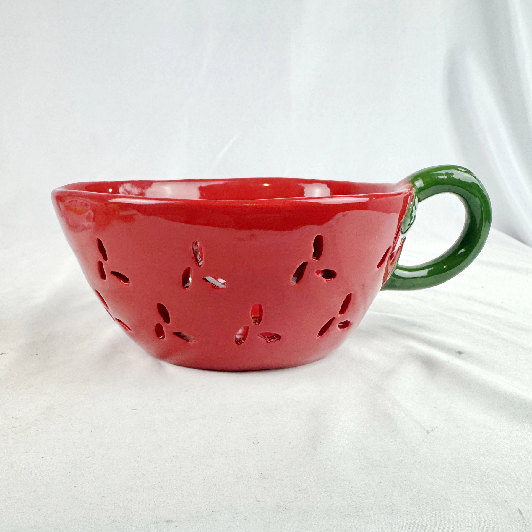 Target Bullseye's Playground Strawberry Berry Basket Ceramic Colander Red 2026 - Image 4