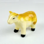 Cracker Barrel Farm COW Mini Pepper Shaker 897258