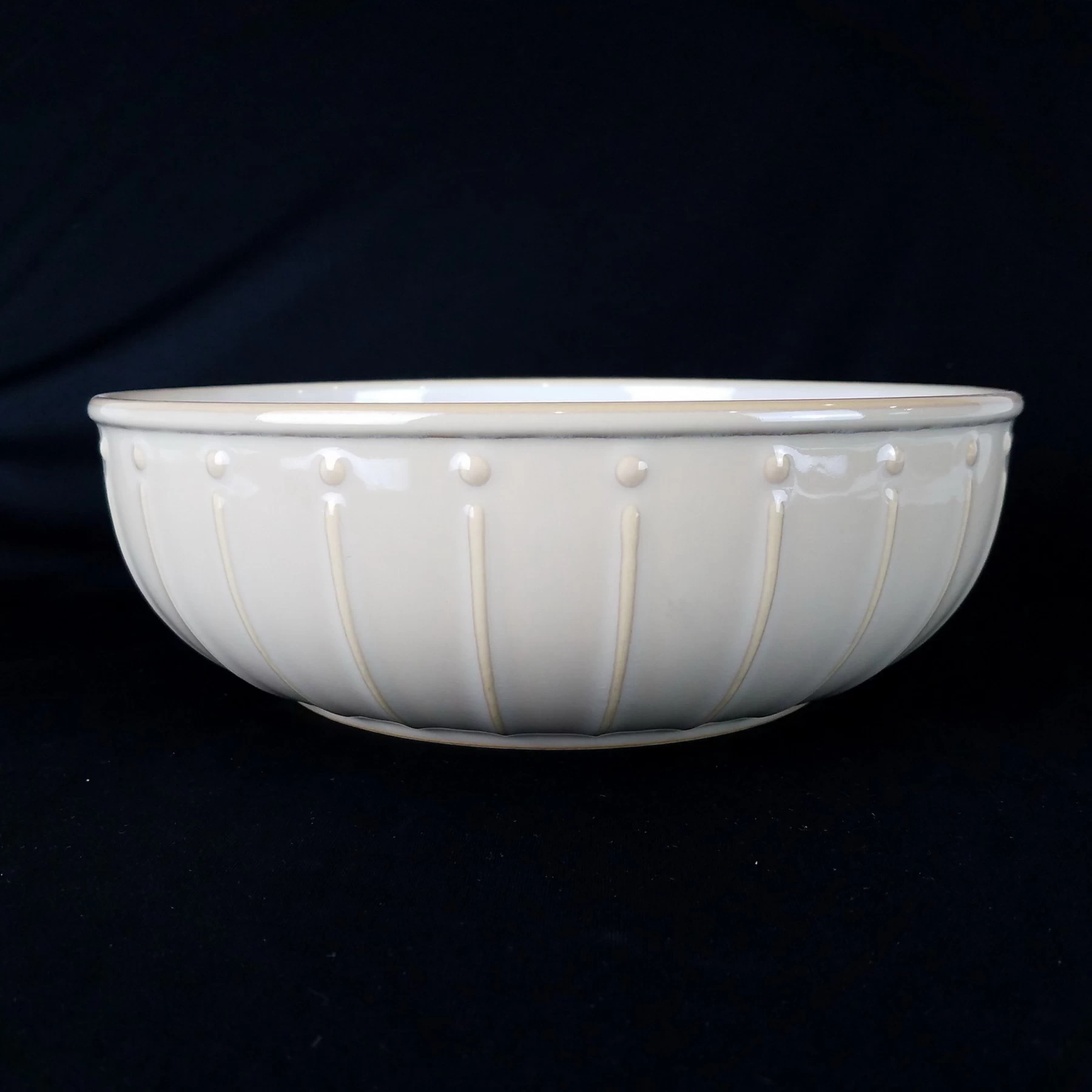 Dansk REACTIC KHAKI 10" Round Vegetable Serving Bowl - Image 2