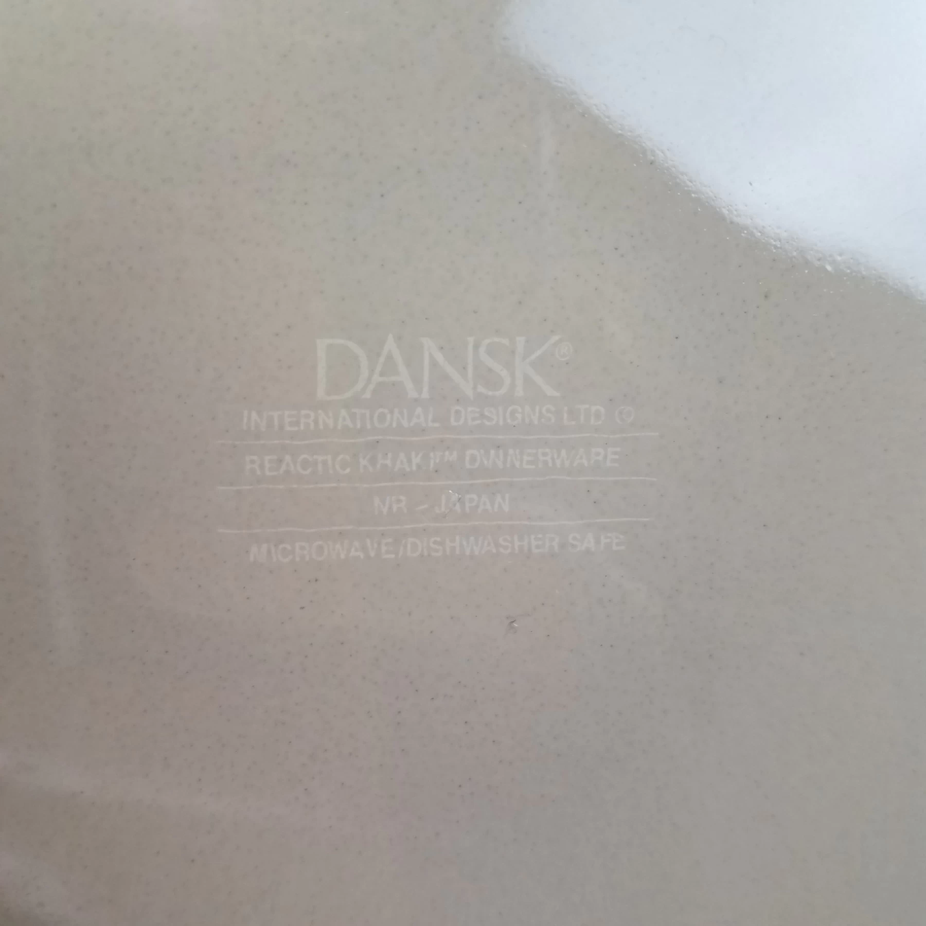 Dansk REACTIC KHAKI 10" Round Vegetable Serving Bowl - Image 3