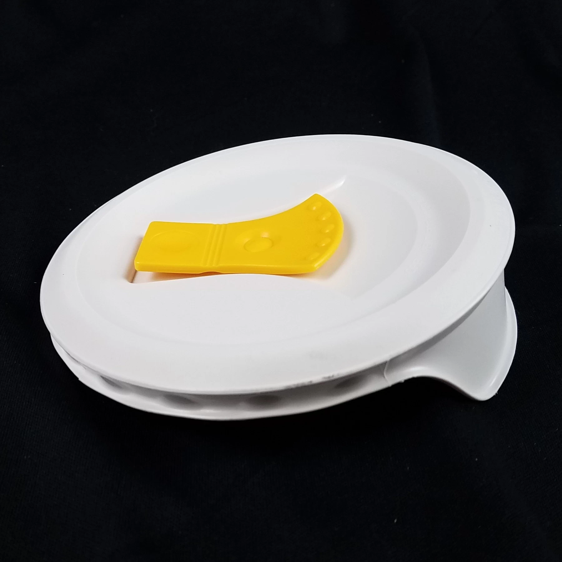 CorningWare 20oz Pop-In Meal Mug Replacement Lid with Vent Tab Yellow