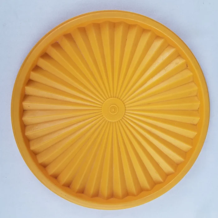 Tupperware 1205-17 LID ONLY Yellow